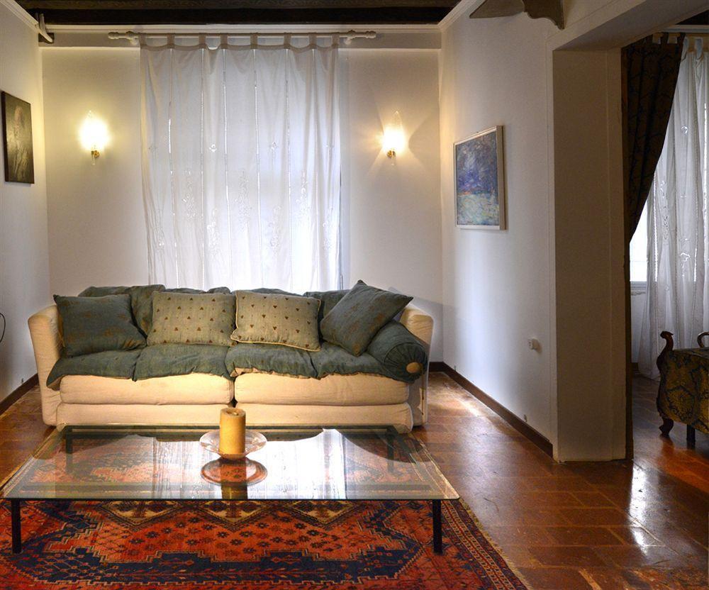 Appartamento Garden Ca' Rezzonico Venice Ngoại thất bức ảnh