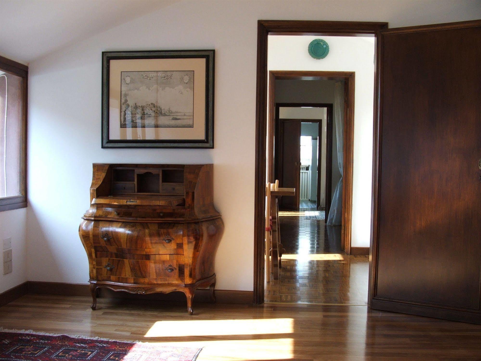 Appartamento Garden Ca' Rezzonico Venice Ngoại thất bức ảnh