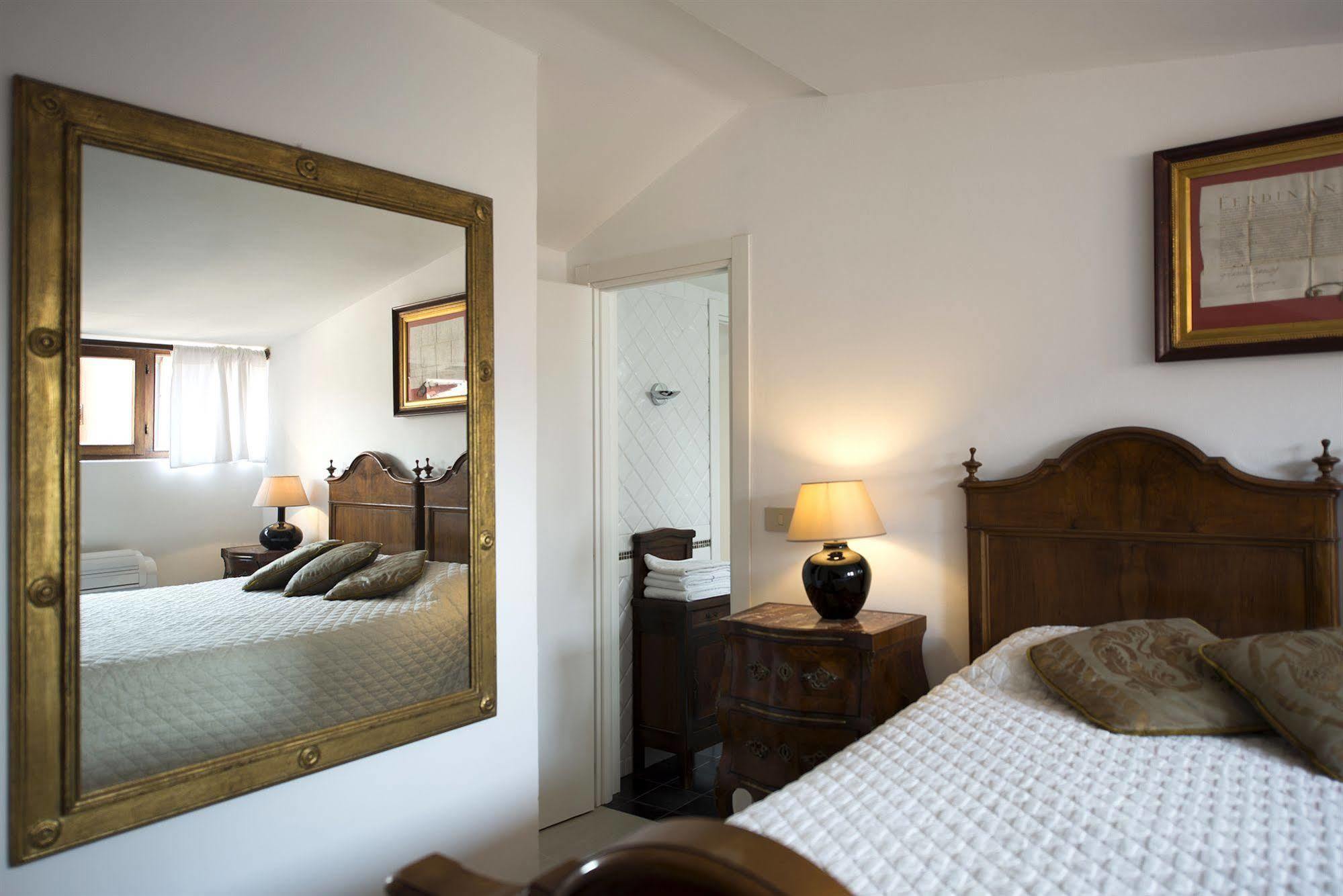Appartamento Garden Ca' Rezzonico Venice Ngoại thất bức ảnh
